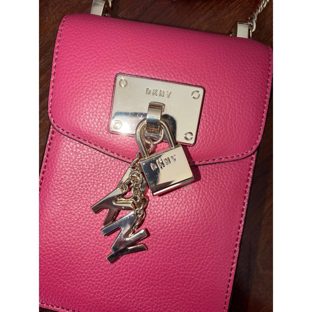 DKNY Pink Pebbled Leather Phone Crossbody Bag Gold Tone Lock Charm Chain Leather - Picture 5 of 11